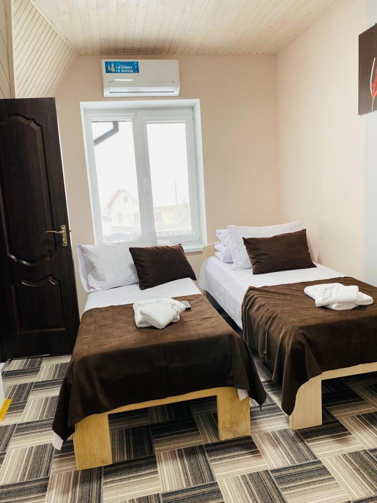 Під Явором New Hotell Drogomirchany Rom bilde